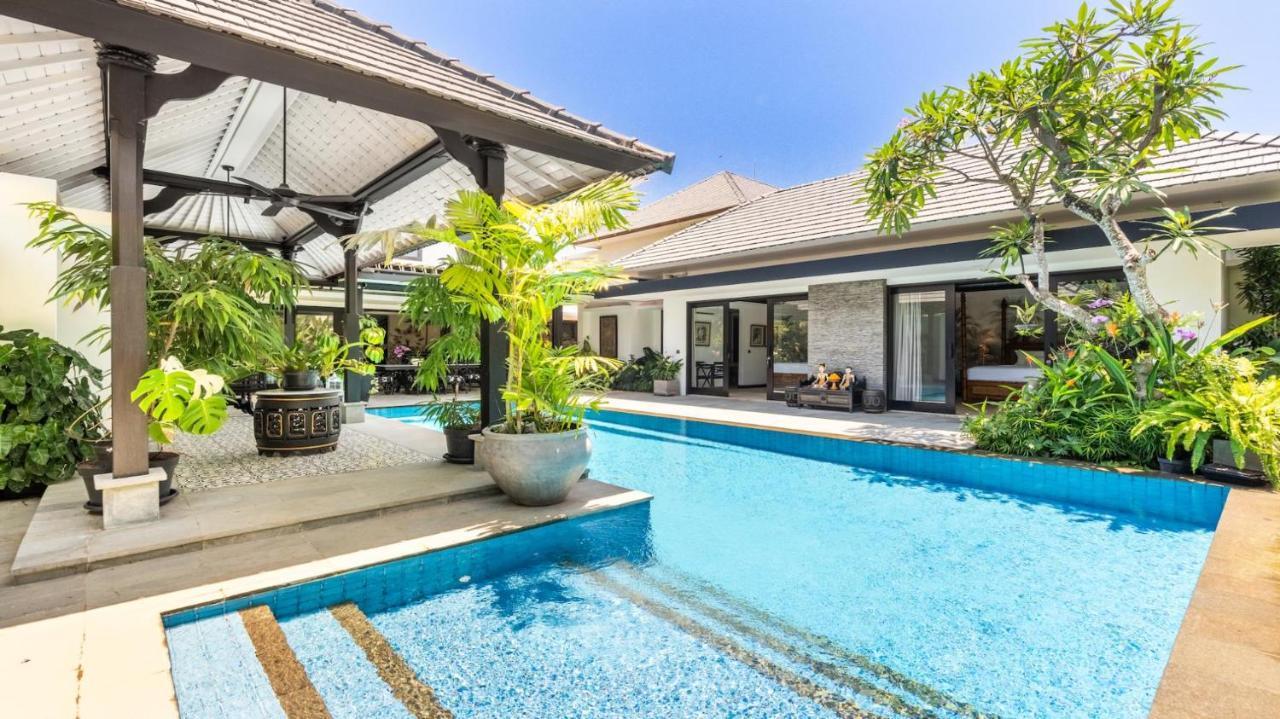 Kejora 12 Beachfront 3 Bedroom Luxe Villa Sanur  Exterior photo